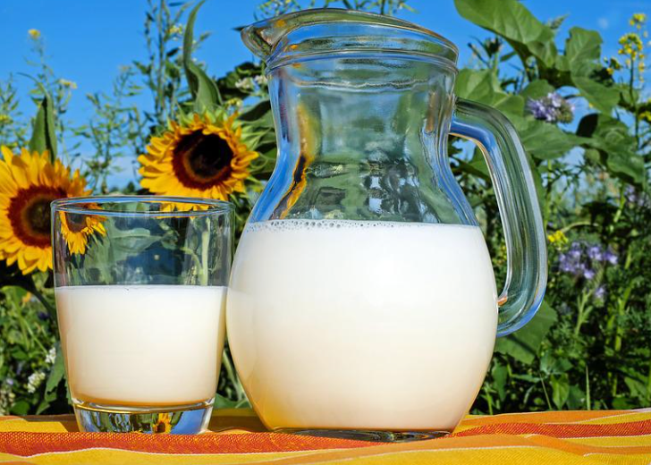 신생아용 생우유와 멸균 우유 중 어떤 것이 더 좋을까? image